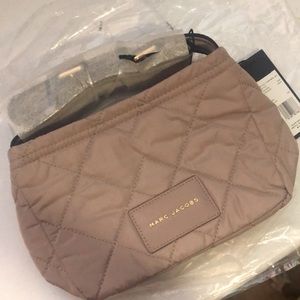 Marc Jacobs “The Messenger” quilted bag GREAT HOLIDAY GIFT! Sold out everywhere!